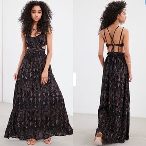 UO Ecote Hannah Strappy Black Maxi Dress